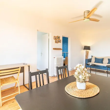 Apartment Charming T3 With Balcony And View